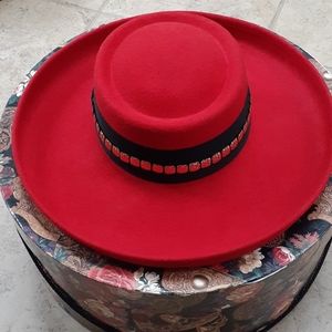 *SOLD* VINTAGE Lancaster Red🌹 Wool Hat